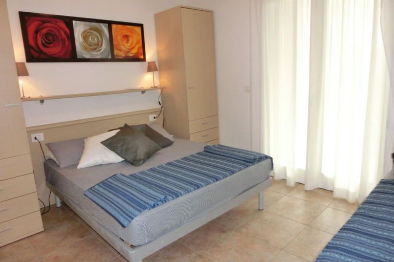 Bedroom 3, Nice Apartment With Swimming Pool and Solarium, Venezia