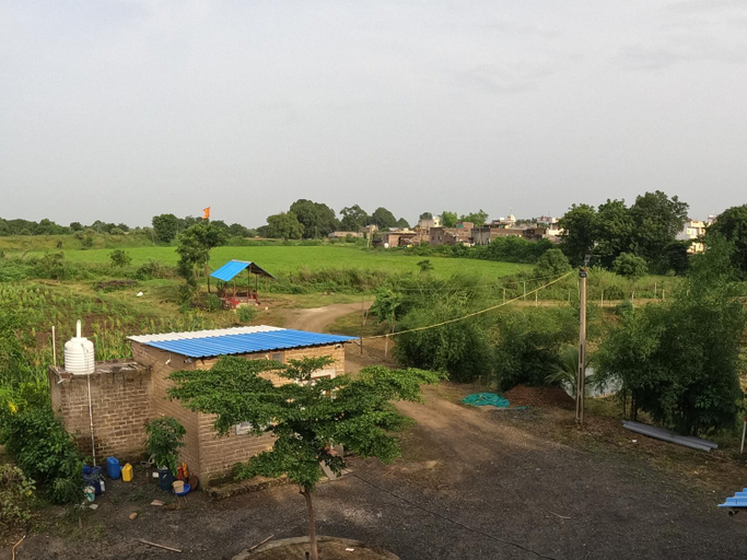 Others 2, Vasant Bamboo Cottage, West Nimar