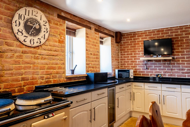Kitchen 4, Villa Hobland Barn, Norfolk