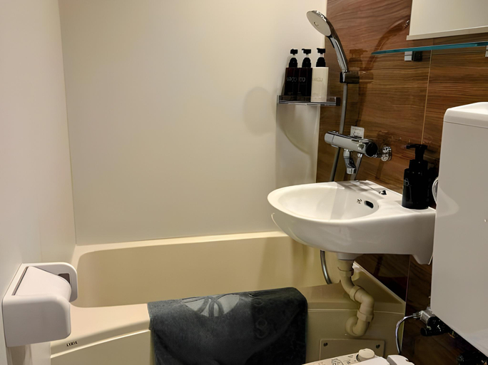 Bathroom 3, COCOYO HOTEL Otsuka, Toshima