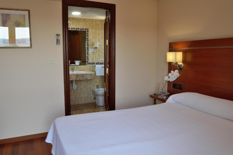 Bedroom 3, Mari Carmen, Granada