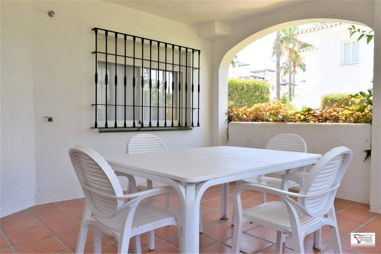 Room 2, Standard 2 Bedroom Ground Floor Apartment F-3, Málaga