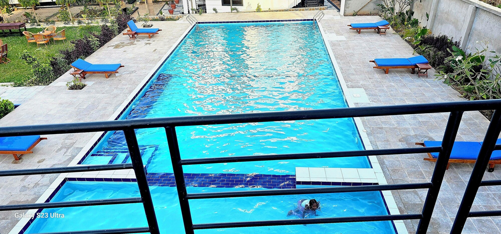 Outdoor pool, Nakupenda Afrika, Ilala