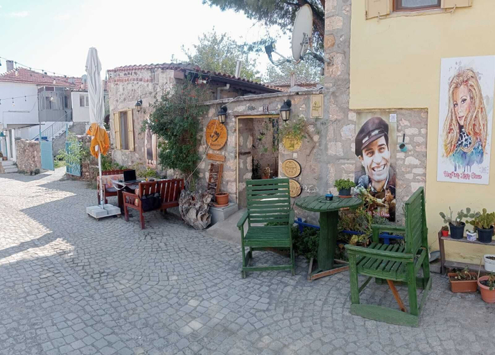 Primary image