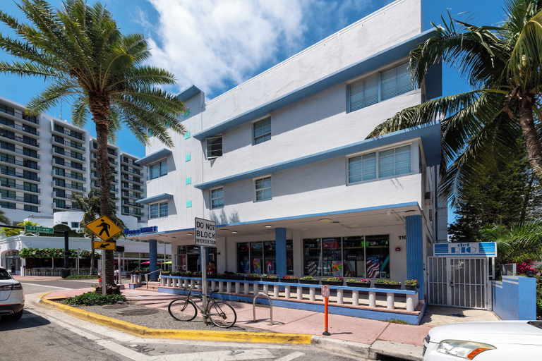 Exterior & Views 2, Collins Beach Apartments, Miami-Dade