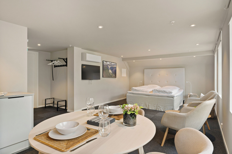 Room 3, Breitorget Apartments, Stavanger