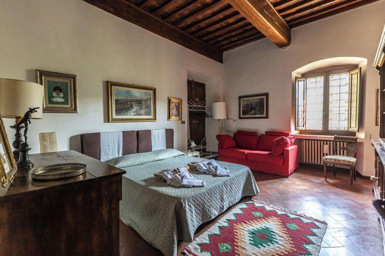 Room 4, Castello Uliveta, Florence