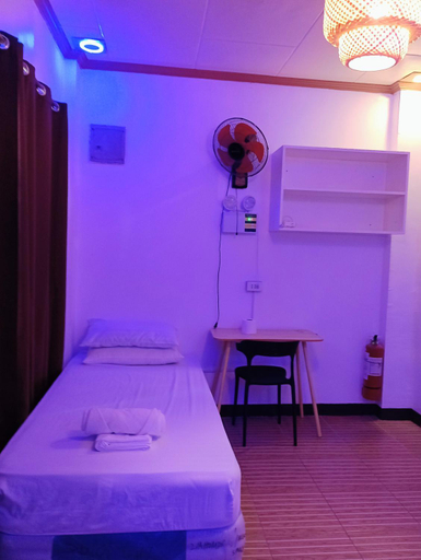 Others 3, Zia Homestay, Burgos