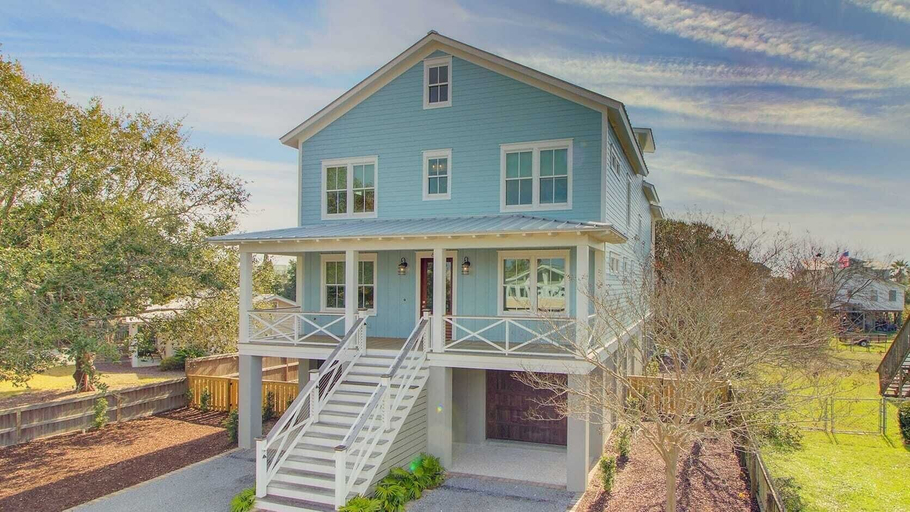 Exterior & Views, 616 Carolina Boulevard by Avantstay Ocean Views From Decks, Charleston