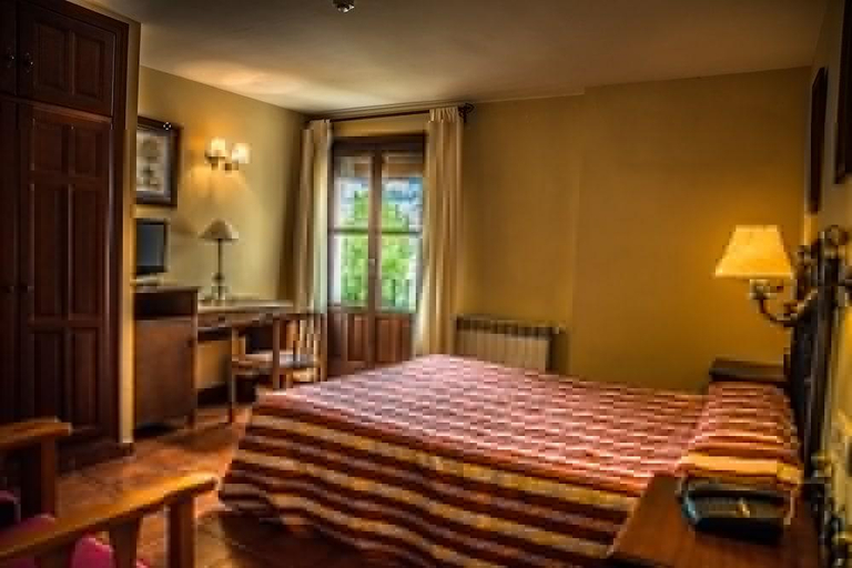 Bedroom 3, Finca los Llanos, Granada