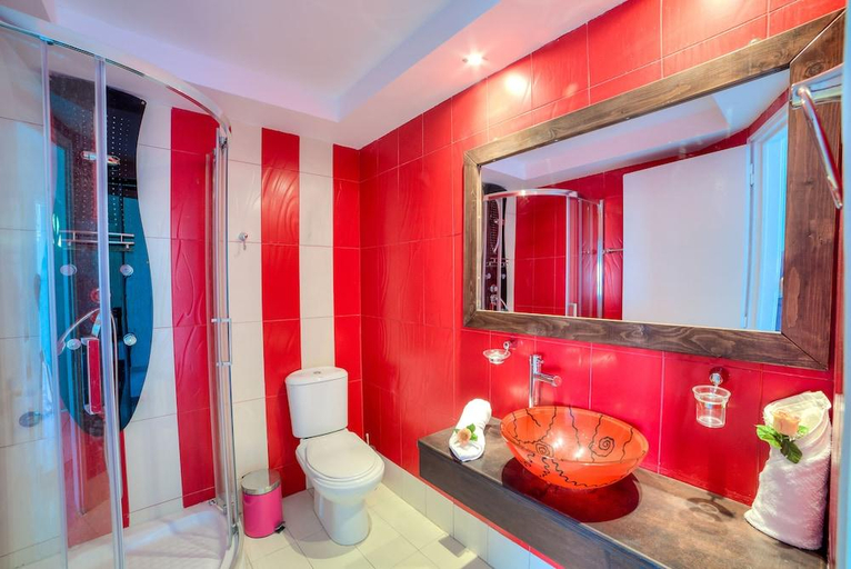 Bathroom 5, Pantheon Hotel, South Aegean