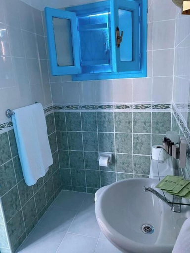 Bathroom 4, Bellapais Abbey Boutique Hotel