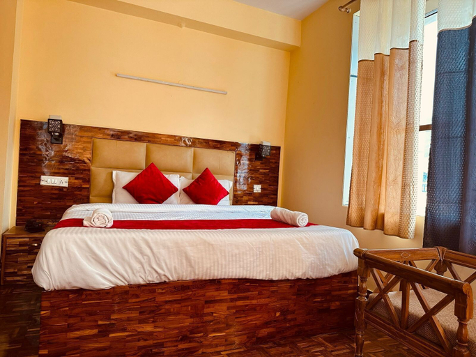Bedroom 4, The Kanchanikoot, Kullu