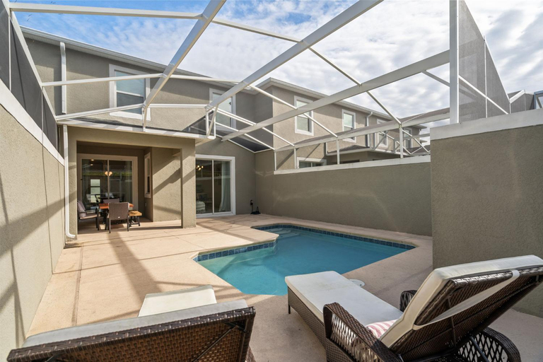 5, Amazing 4 Bedrooms Home With Pool Close to Disney, Osceola