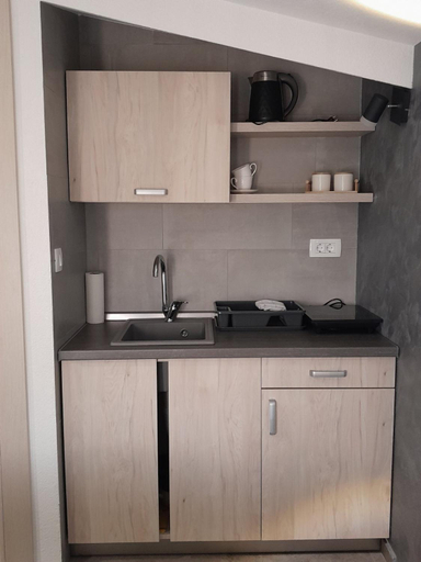 Others 3, Apartments Zejak