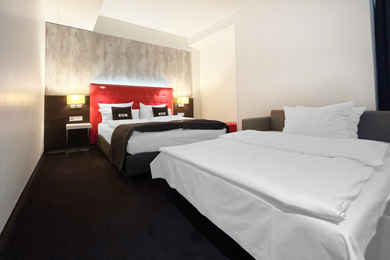 Garner Hotel Berlin - Mitte by IHG - Tap to explore photos