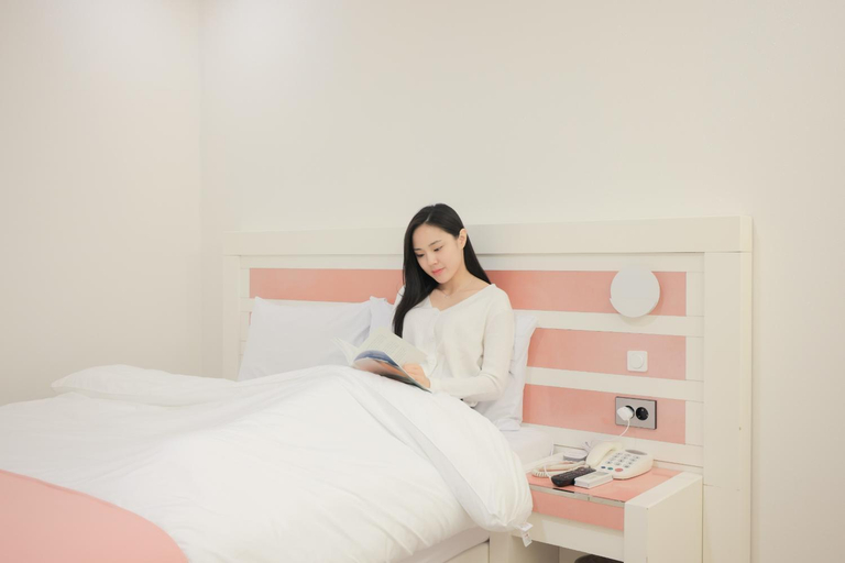 Bedroom 4, Elysian Hotel, Donghae