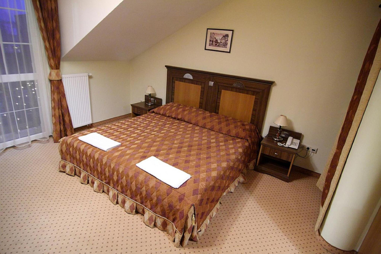 Bedroom 3, Oreg Miskolcz Hotel, Miskolci