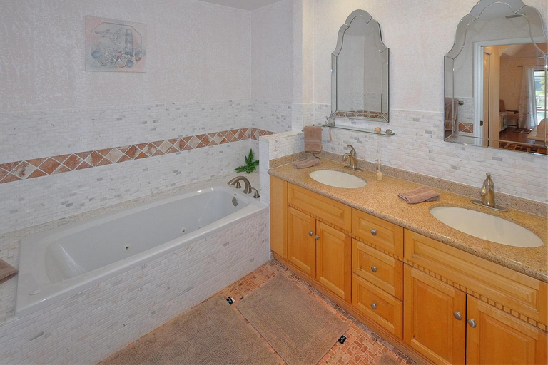Bathroom 4, Villa Endless Love, Lee