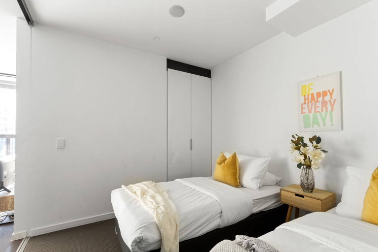 Interior 2, Pet-friendly 2BR Near Southern Cross, City Views, Melbourne