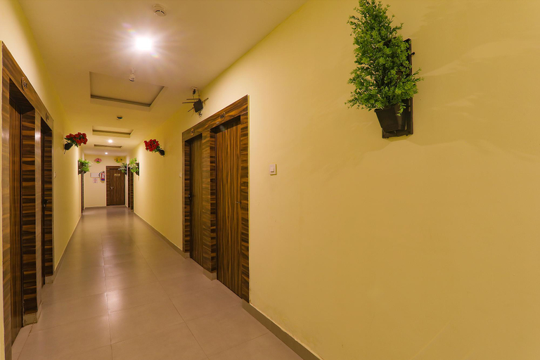 Public Area 3, Fabhotel Sr Inn, Lucknow