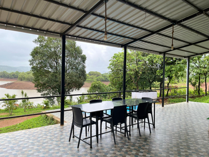 Food & Drinks 5, Natural Lake Pawna, Pune