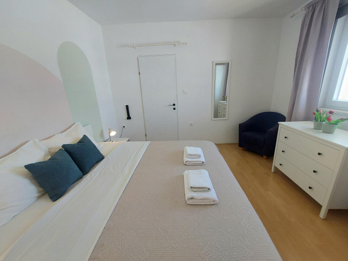 Bedroom 2, Apartment Charly, Murter