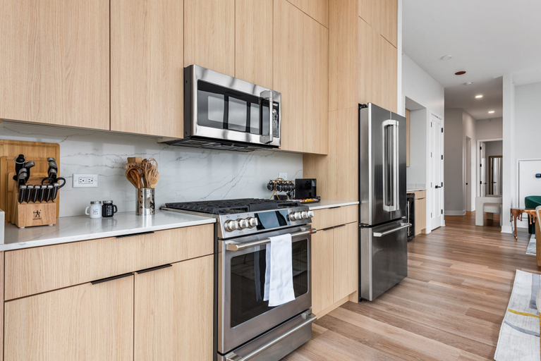 Private kitchen, 3 Top Notch Penthouses Ideal for Large Groups, Cook