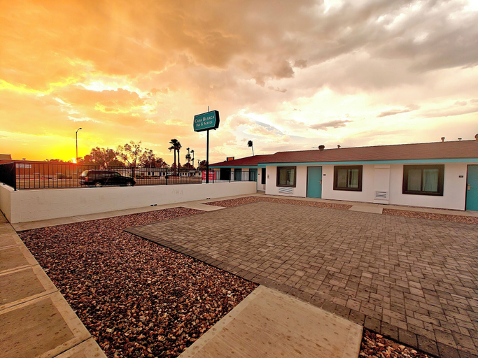 Terrace/patio 4, Casa Blanca Inn and Suites, Maricopa