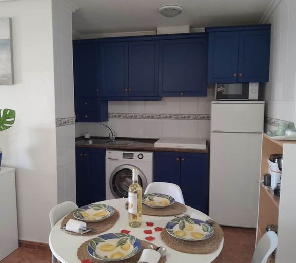 Room 5, Cozy Beach Flat in Torrevieja, Alicante