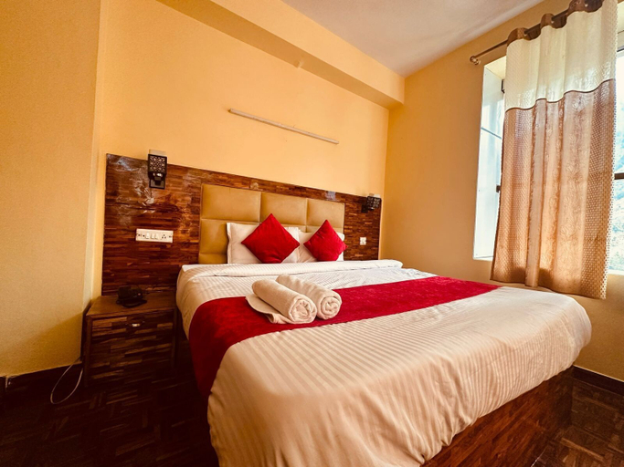 Bedroom 5, The Kanchanikoot, Kullu