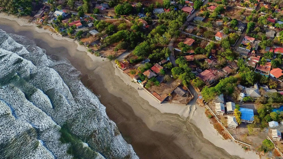 Room 3, Ocean Front Private Casita w Pool AC Sleeps 4, San Rafael del Sur