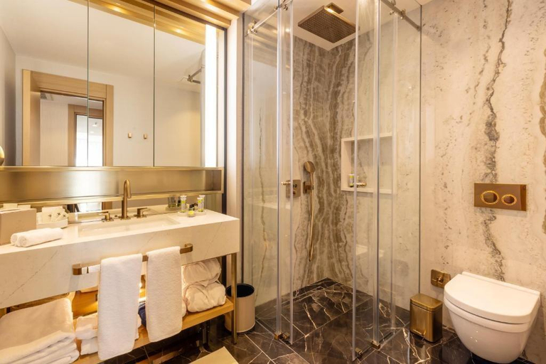 Bathroom, Merit Starlit Hotel & Residences