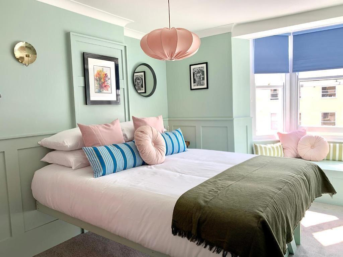 Bedroom 2, The Willows Hotel, Brighton and Hove