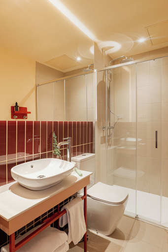Bathroom 3, KORA KILIKI, Navarra