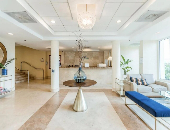 Interior 3, Condado Lagoon by Otium