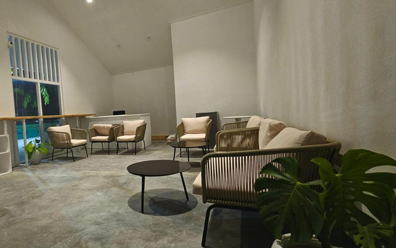 Public Area, Avi Guesthouse