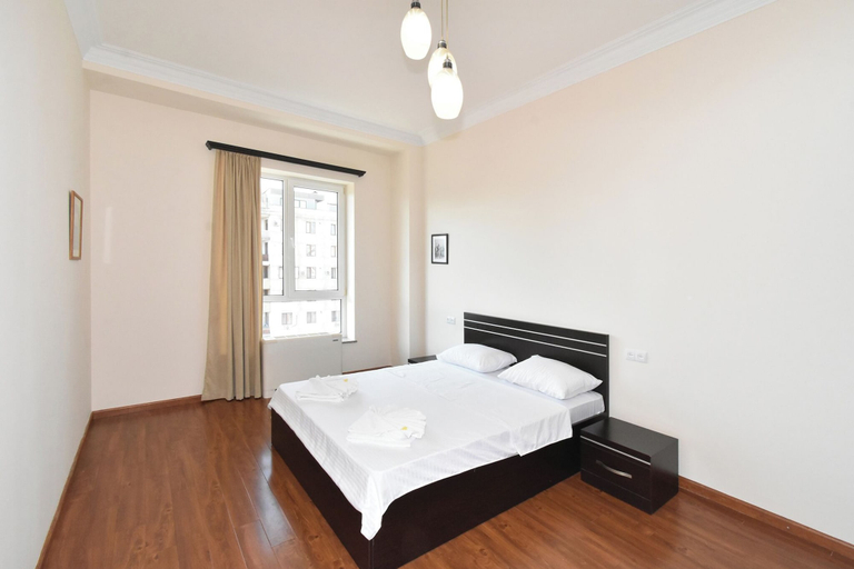 Room 4, Apartments by Luxe Group DI64, Yerevan