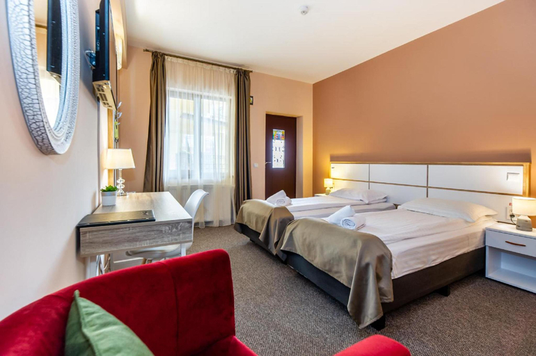 Bedroom 3, Long Street Hotel, Brasov