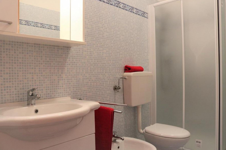 Bathroom, Cozy apartment with swimming pools, Venezia