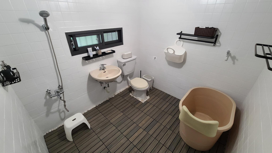 Bathroom 3, Camping & BNB in mountain and forest, Miaoli