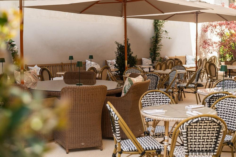 Food & Drinks 4, ブレラ・ミラノのVmaison, Milano
