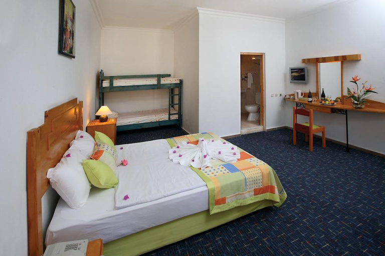Bedroom 3, 올루데니스 비치 리조트 바이 Z 호텔, Fethiye