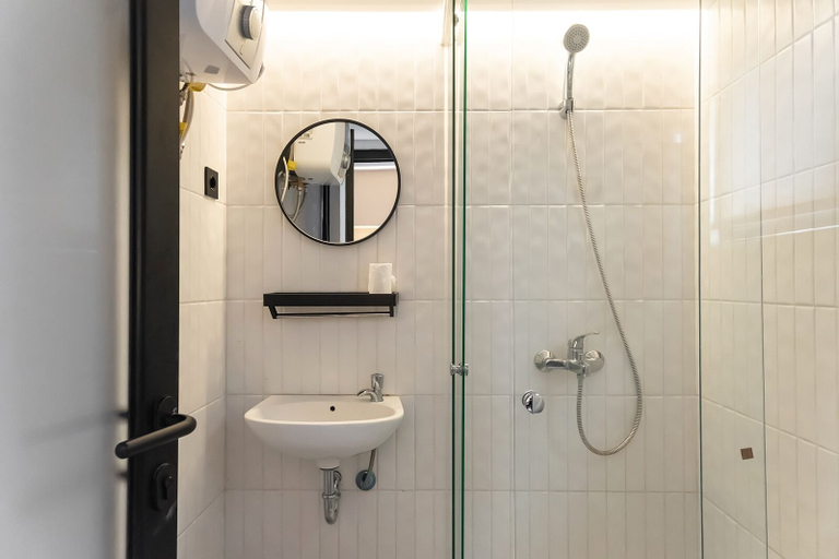 Bathroom 3, De Diana’s Home Semarang by INNCA COLLECTION, Semarang