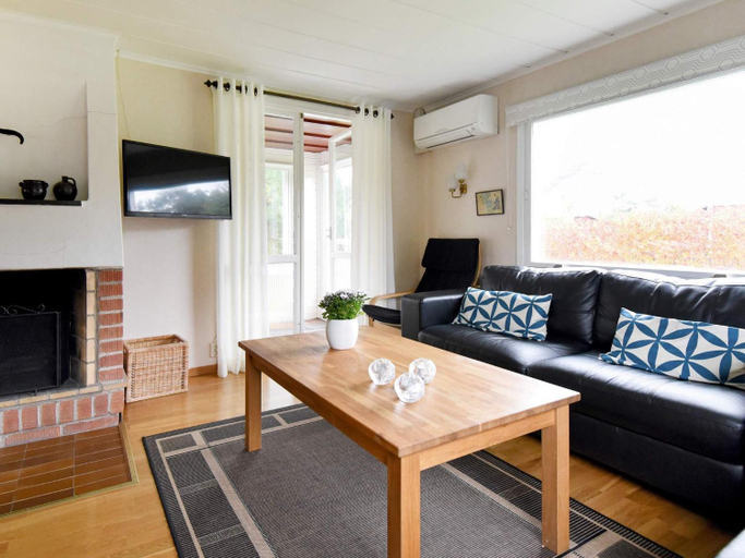 Others 3, person holiday home in GLOMMEN-By Traum, Falkenberg