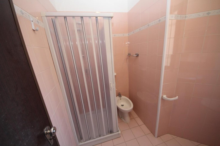 Bathroom 4, Apartment Near the Beach in Rosolina Mare, Rovigo