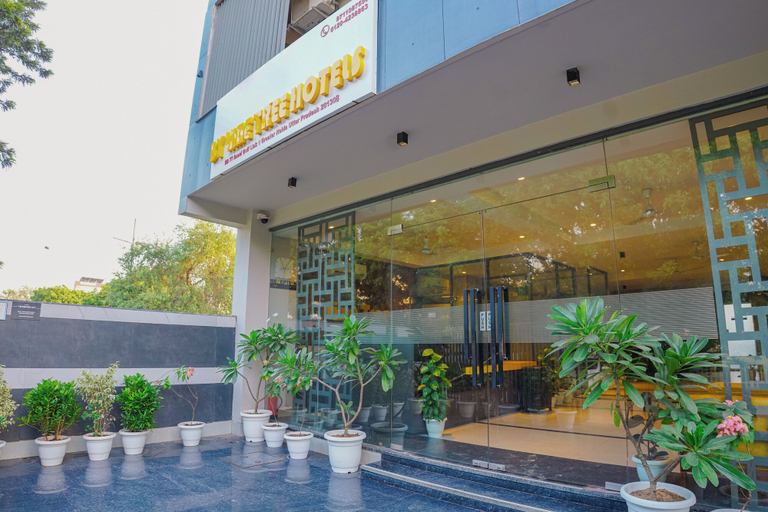 Front of property 3, Lime Tree Hotel & Stays Greater Noida Nearby India Expo Centre & Mart, Gautam Buddha Nagar