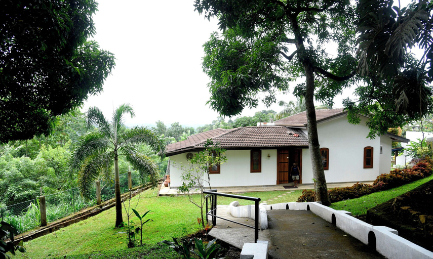 Front of property 3, Mirage Kandyan Heights, K.F.G. & G. Korale
