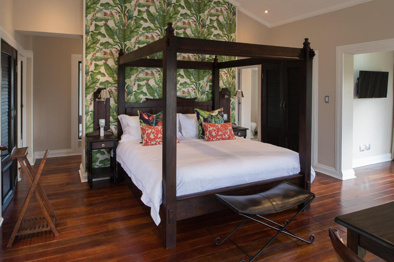 Bedroom, The Royal Fischer Hotel, Mangaung