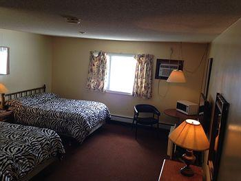 Others 2, Englehart Inn, Timiskaming